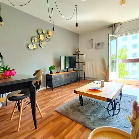 Le Cosy アパート